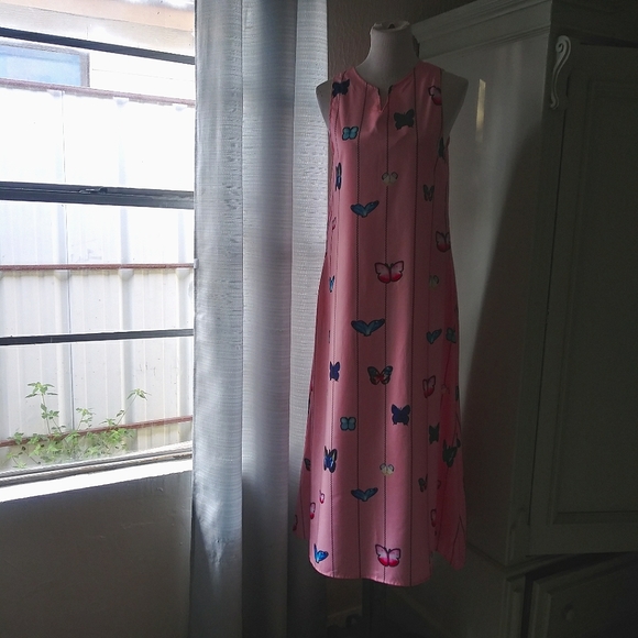 Women's Retro Butterfly Art Print V-Neck Maxi Dress